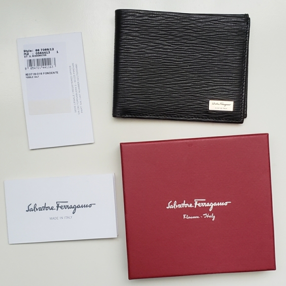Authentic Salvatore Ferragamo Wallet - Picture 1 of 6
